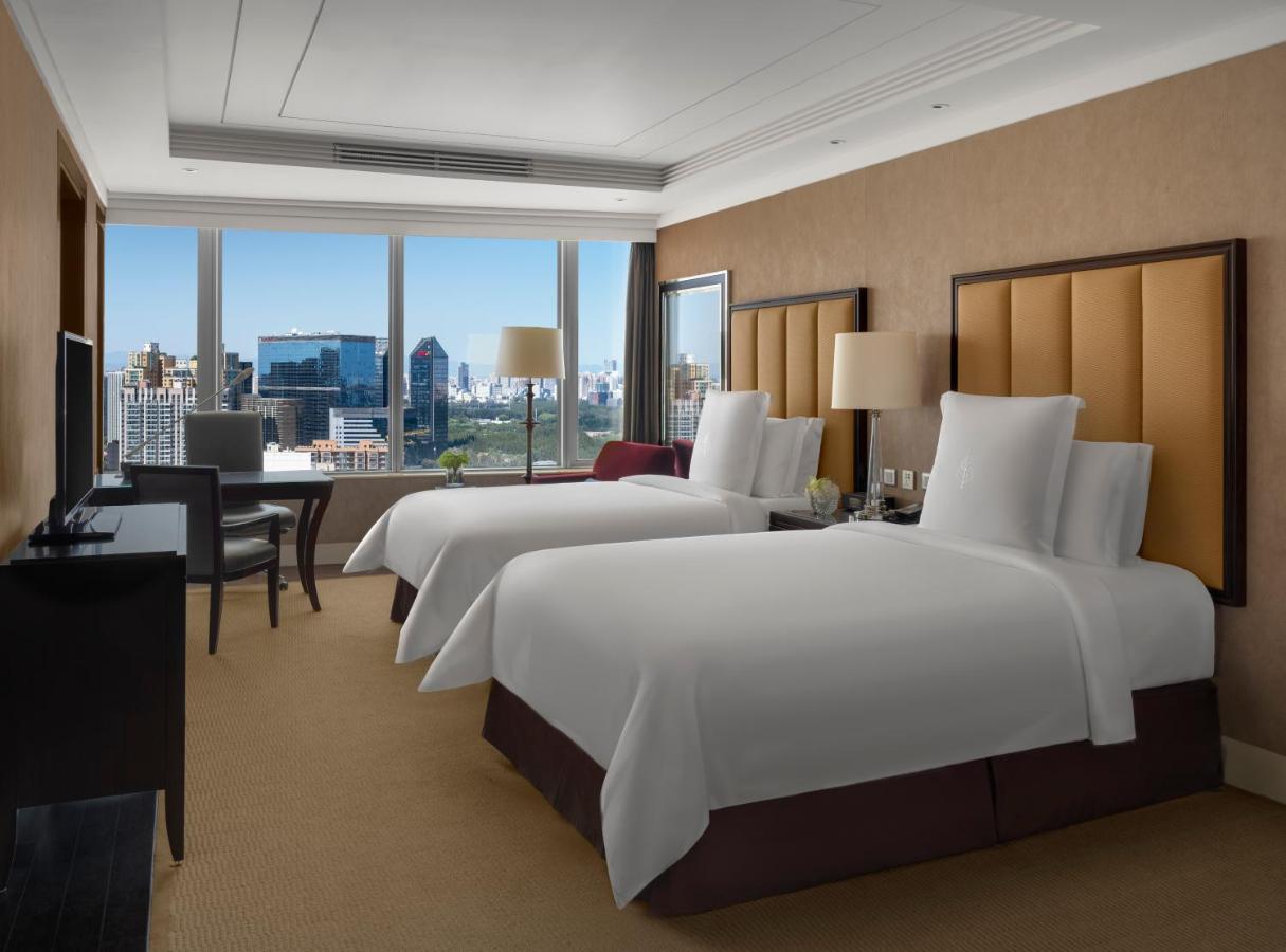 Four Seasons 酒店 5*